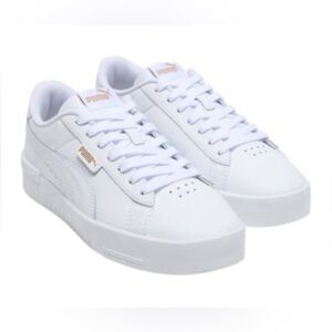NEW- PUMA Women's Court Sneaker
Puma Classic White and Gold Sneakers